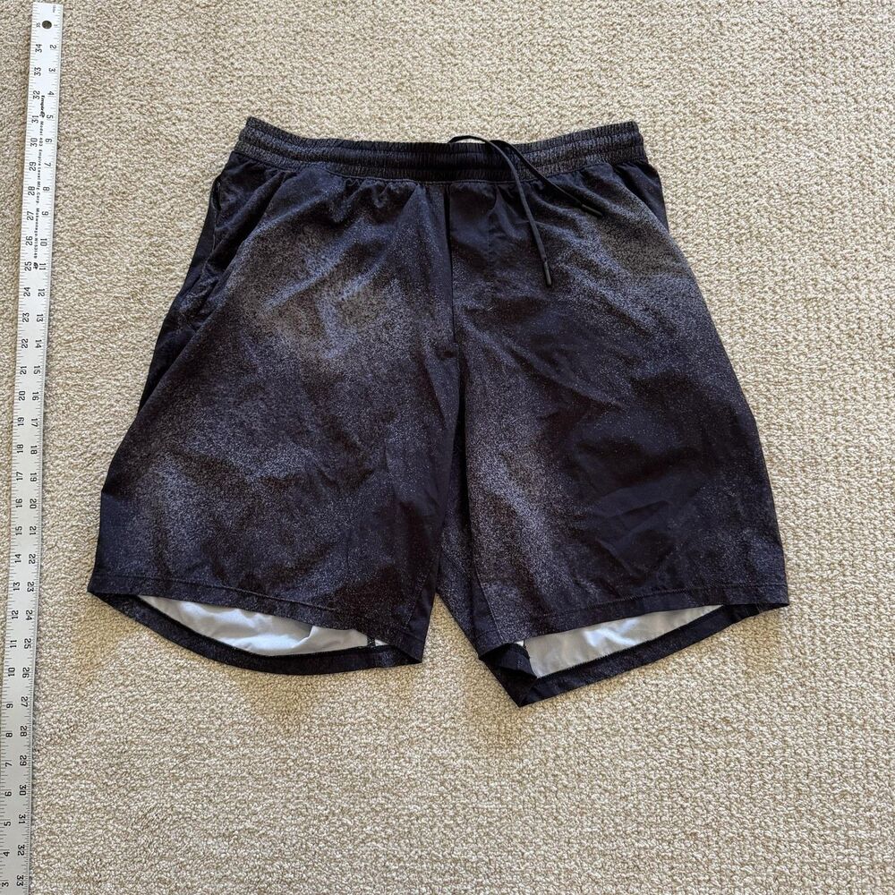 Lululemon Shorts Mens XL Black Spotted Lined 7" Inseam Athletic Running